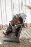 Little Pea BabyBjorn Bouncer Bliss-Petal-light-grey-cotton_lifestyle